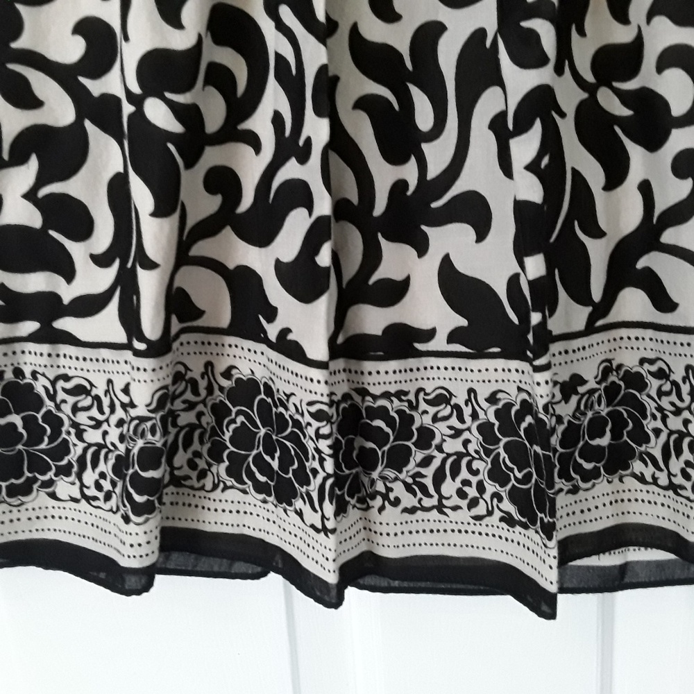 ANN TAYLOR SKIRT - Picture 3 of 4